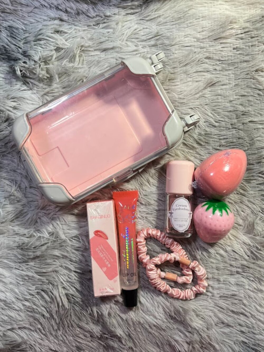 Mini Suitcase Gift Set - Picture 2 of 2